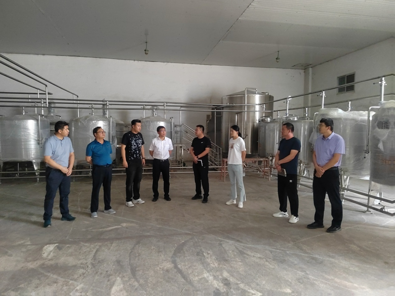 石嘴山市副市長、惠農(nóng)區(qū)委書記王宇翔蒞臨寧夏興康恒潤農(nóng)業(yè)科技發(fā)展有限公司調(diào)研