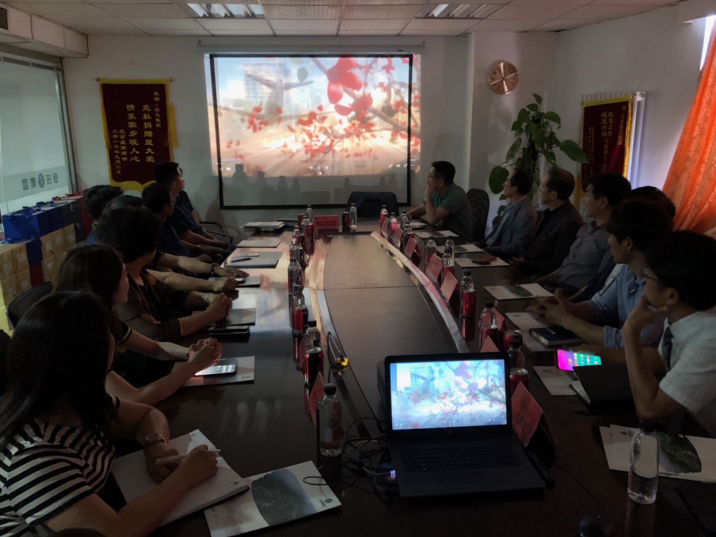 韓國農(nóng)業(yè)協(xié)會、漢城BCC公司、韓國賢光國際到訪岳氏集團(tuán)與并簽署合作協(xié)議