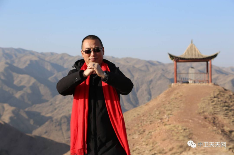 2019年1月1日，5位中衛(wèi)青年企業(yè)家在寺口山上送祝福